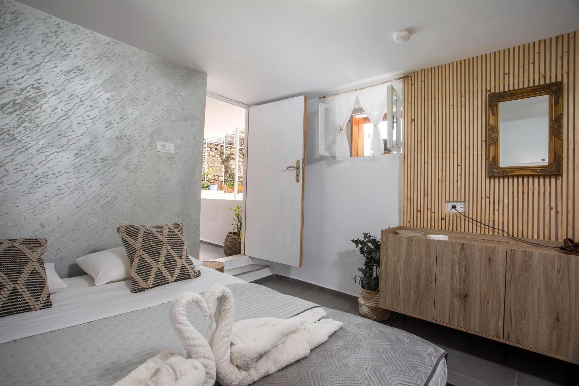 Iriada House Rhodes City エクステリア 写真